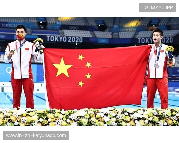 中国跳水队动作同步度惊人拿下高分