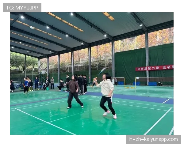 体育新闻中心服务体育特色小镇建设典型宣传案例，体育小镇策划方案